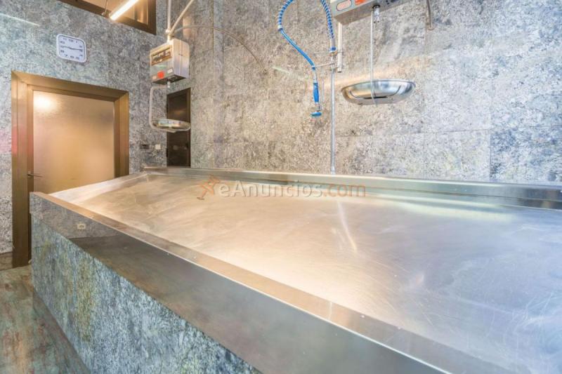 Local Comercial en venta en Calle del Monasterio de Urdax, San Juan, PamplonaIruña