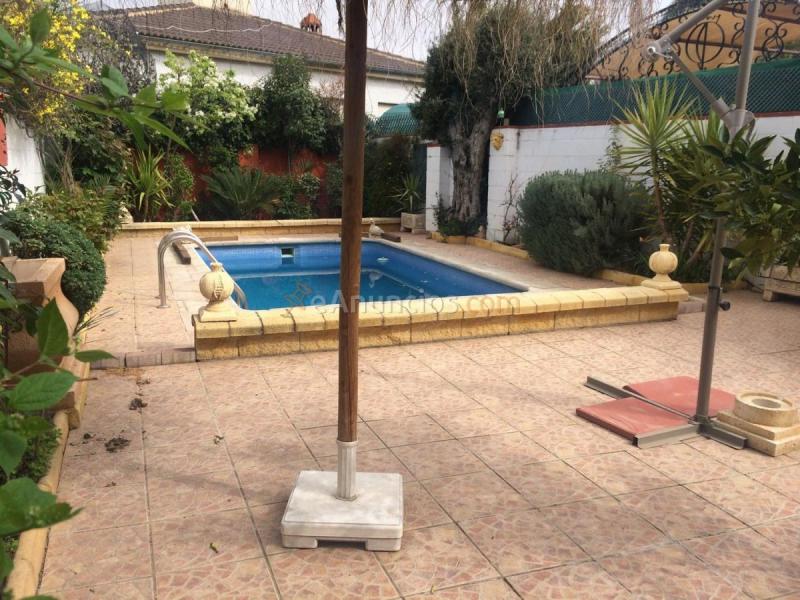 Casa en venta en  Ogijares