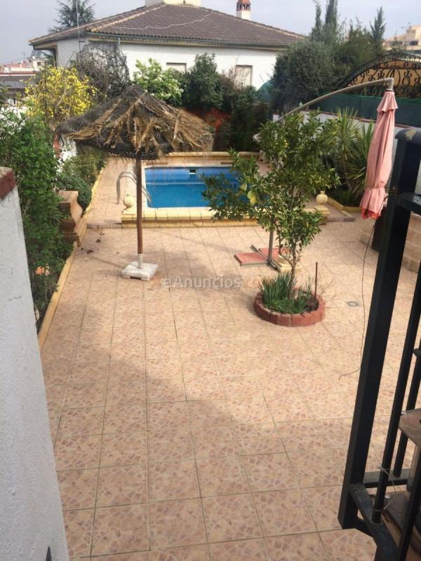 Casa en venta en  Ogijares