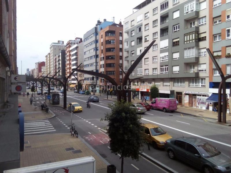 Local Comercial en alquiler en Avenida de la Constitución, Centro, Gijón
