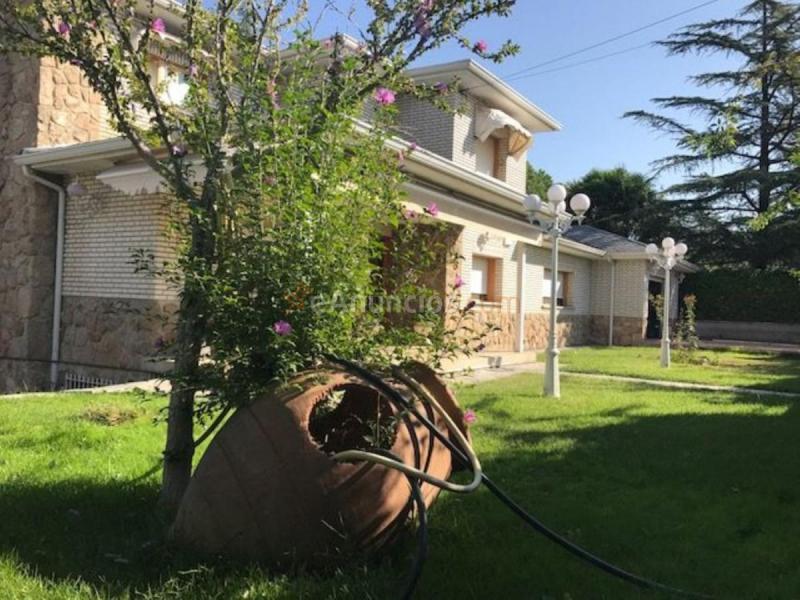Adosado en venta en Avenida Valle, Castillo - Campodón, Villaviciosa de Odón