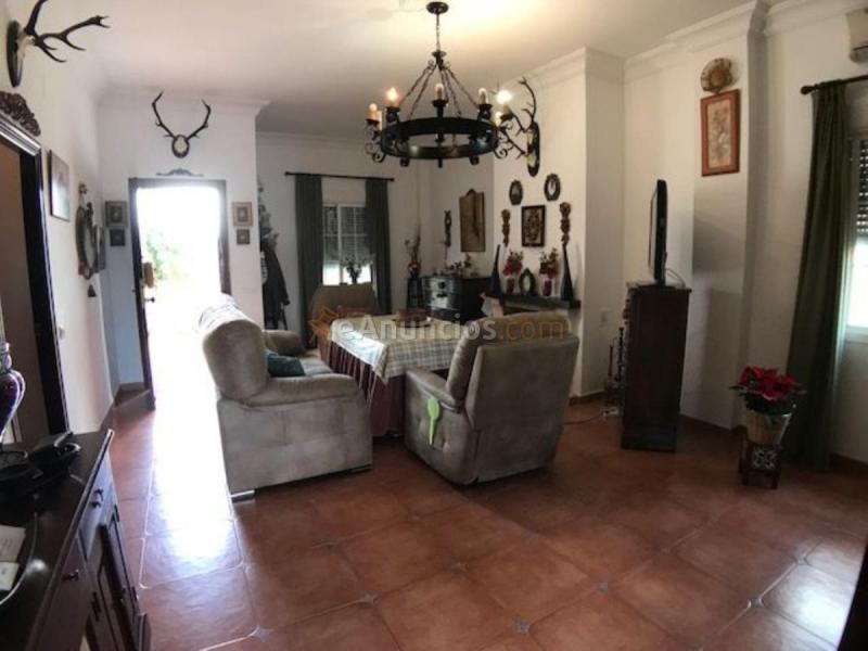 Adosado en venta en  Sanlúcar la Mayor