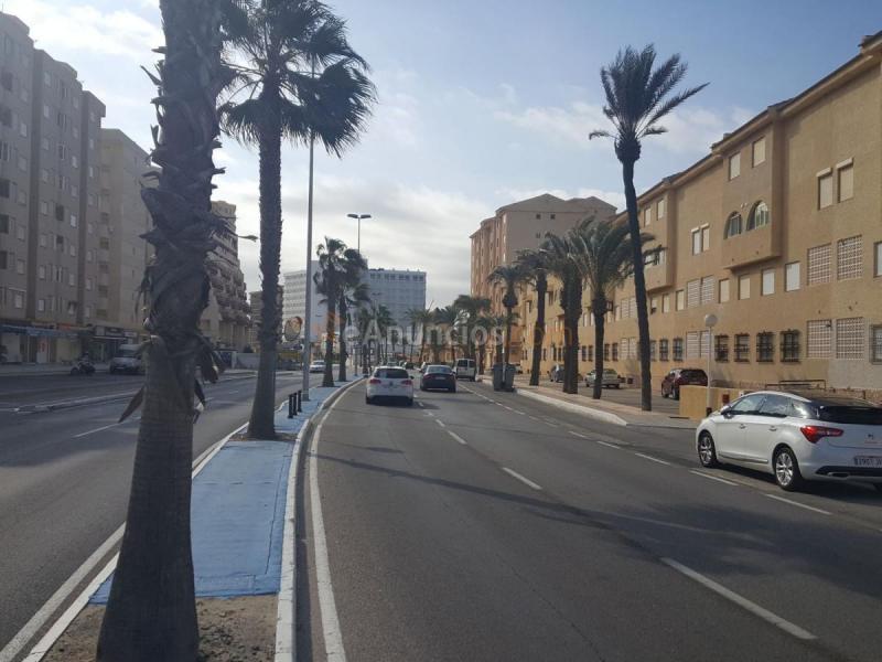 Casa en venta en Avenida Gran Vía de la Manga, Playa de las Gaviotas-El Pedrucho, La Manga del Mar Menor