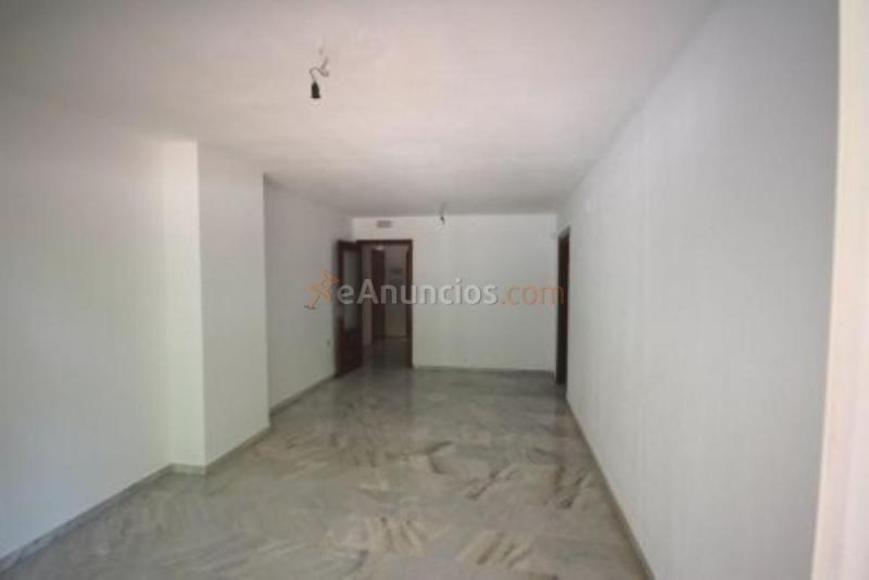 Apartamento en venta en Avenida Jose Manuel Vallés, Marbella Pueblo, Marbella