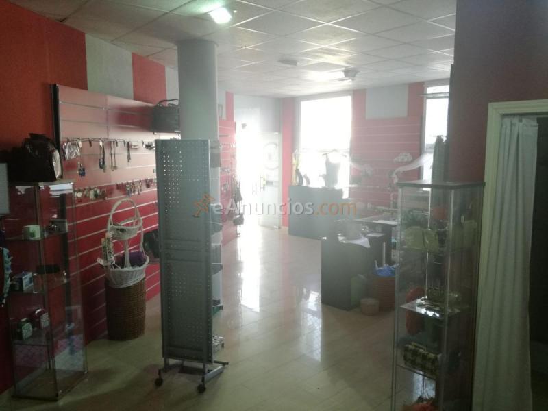 Local Comercial en venta en  Villanueva del Ariscal