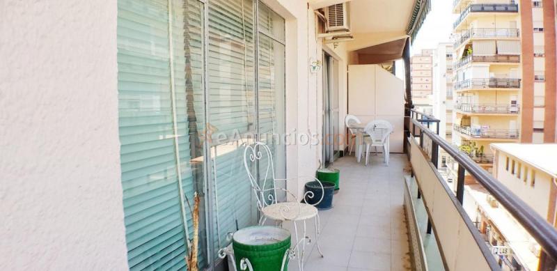 Apartamento en venta en Avenida Condes de San Isidro, Fuengirola, Zona Puerto Deportivo, Fuengirola