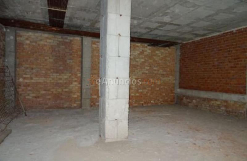 Local Comercial en venta en Calle ALMERIA, RESIDENCIAL LA FUENTE, Laguna Beach, Torrox