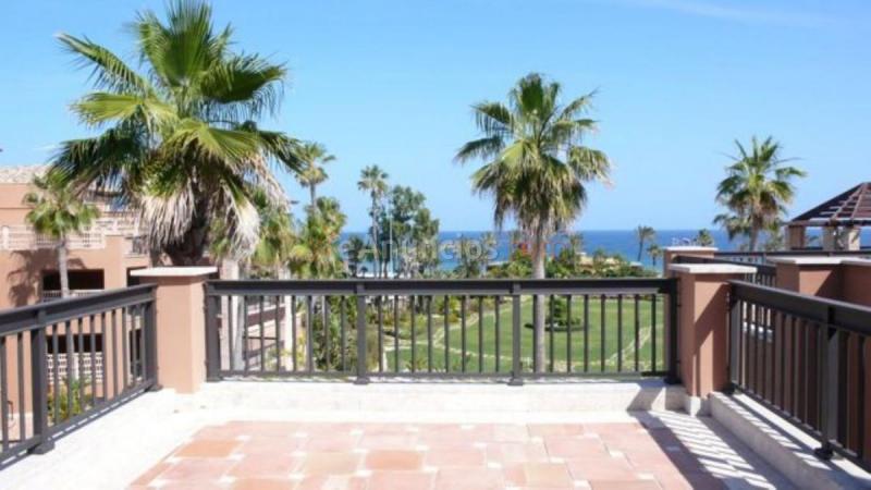 Atico en venta en  URB.CASABLANCA BEACH, San Pedro de Alcántara, Marbella