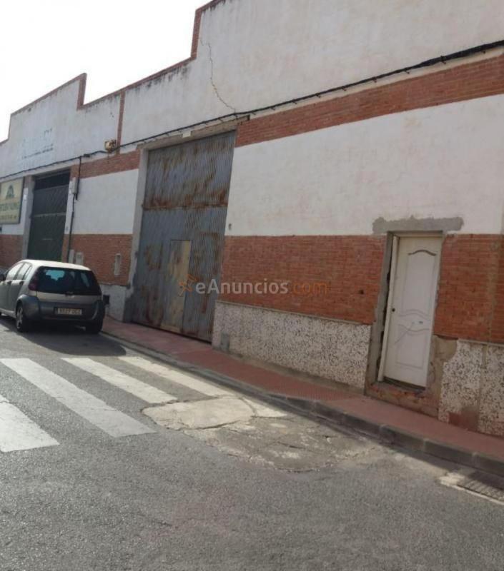 Edificio en venta en  ALCALDE GOMEZ DE LA RIVA, Cruz de Humilladero, Málaga