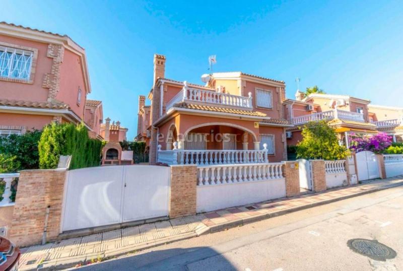 Adosado en venta en  Paraná, Orihuela Costa, Orihuela