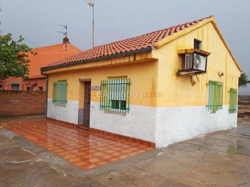 Adosado en venta en  Yuncler