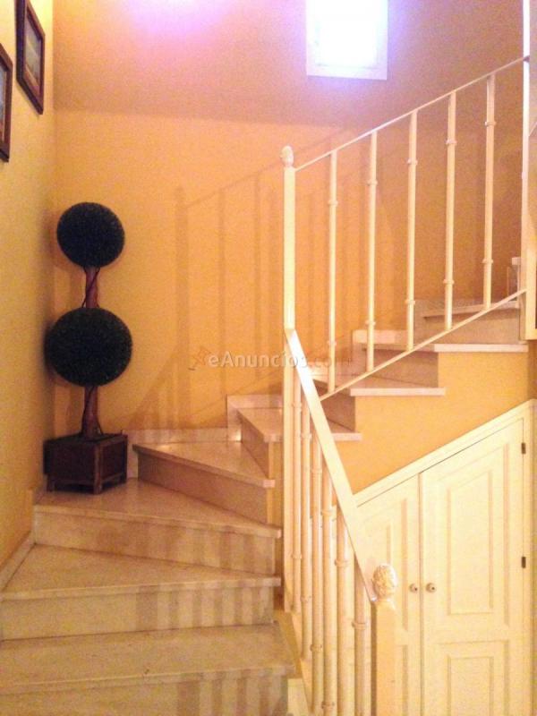 Casa en venta en  Nueva Andalucía, Marbella