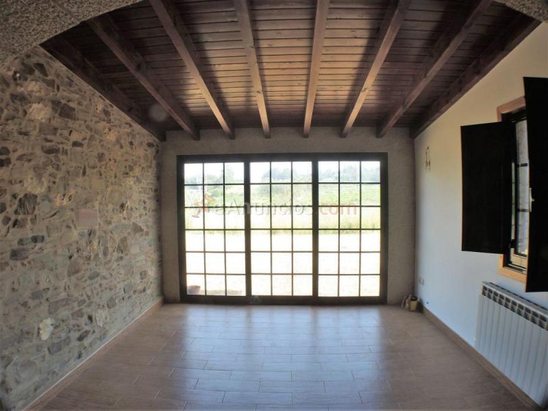 Adosado en venta en  Bergondo