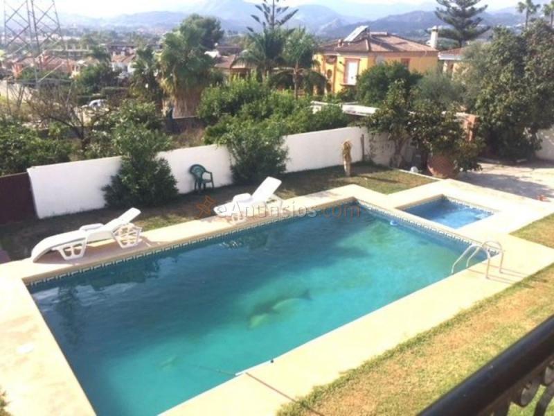 Adosado en venta en  urb.alta vista, San Pedro de Alcántara, Marbella