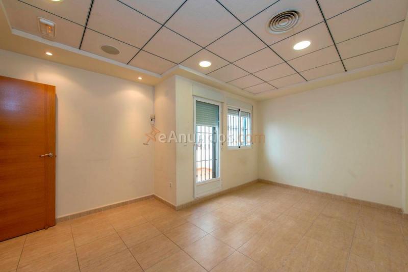 Local Comercial en venta en  Ramon Gallud, Playa del Cura, Torrevieja