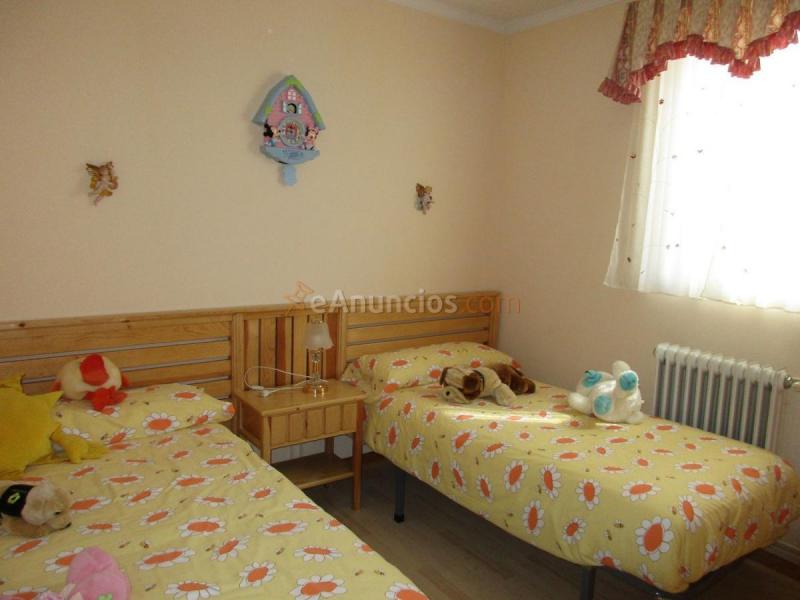 Adosado en venta en  Santa María de la Alameda