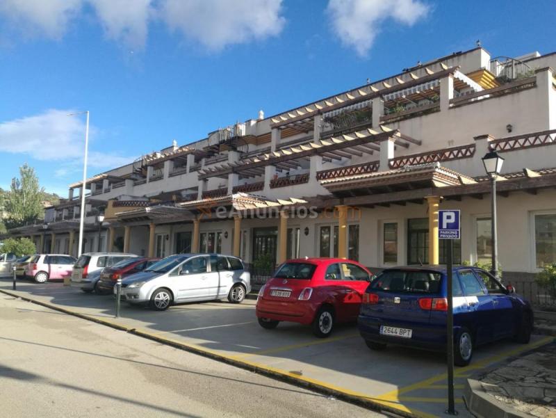 Apartamento en venta en  Alcaucín