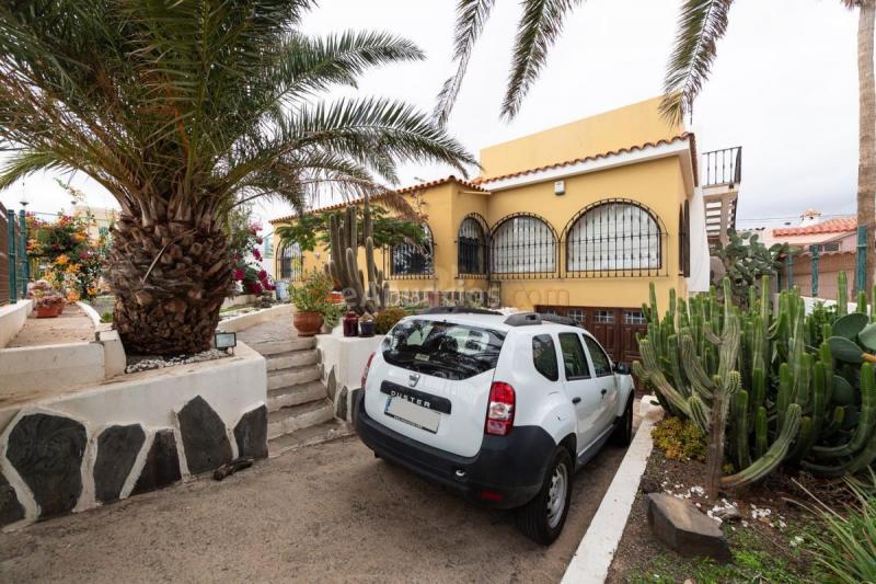 Adosado en venta en  tarragona, El Goro - Ojos de Garza, Telde