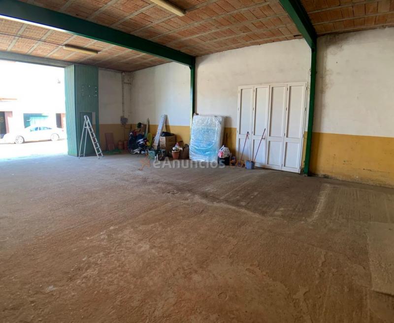 Local Comercial en venta en  Olivares