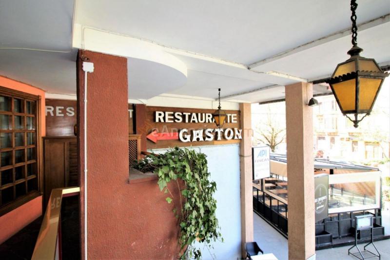 Local Comercial en venta en Avenida primer viernes de mayo, Casco Urbano, Jaca