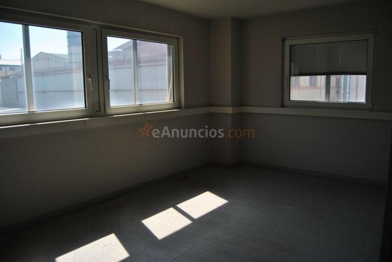 Edificio en venta en  San Crispín - La Estación Consorcio, Colmenar Viejo