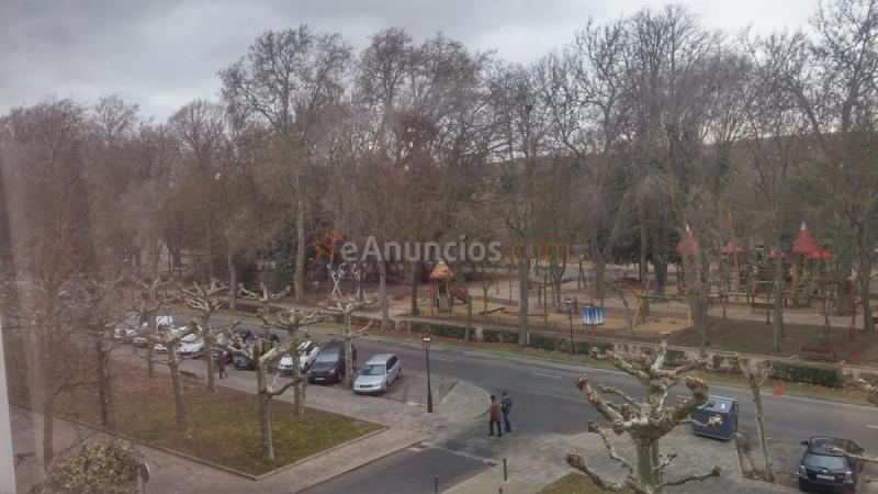 Apartamento en venta en Paseo de la Isla, San Pedro, Burgos