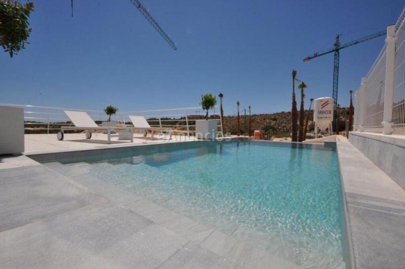 Casa-Chalet en Venta en San Miguel De Salinas Alicante