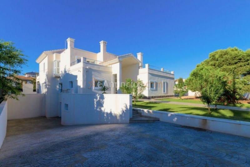 Casa-Chalet en Venta en Cabo Roig Alicante