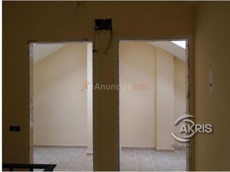 DÚPLEX PARA REFORMAR DE 3 DORMITORIOS EN TORRIJOS