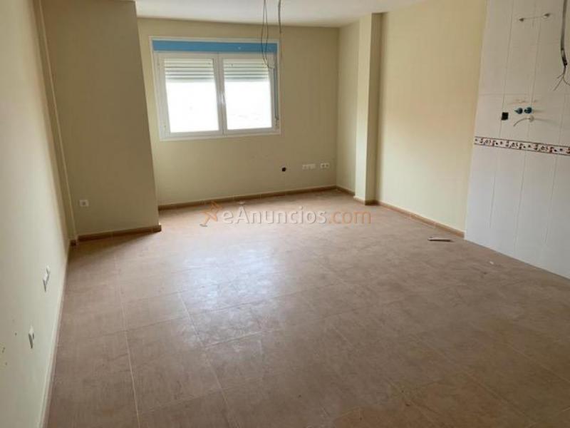 PISO CON ASCENSOR Y GARAJE EN ESCALONILLA