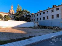 TERRENO URBANO EN EL CENTRO DE OLIAS