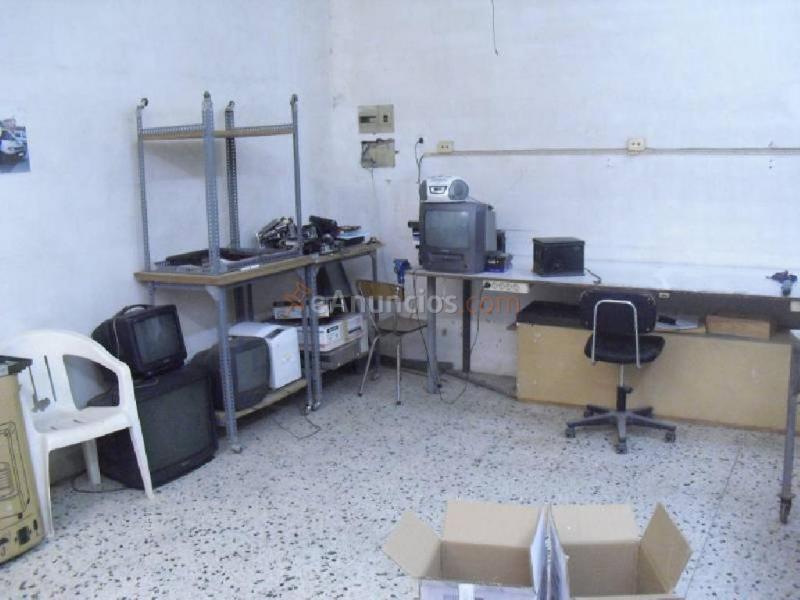 LOCAL COMERCIAL EN VENTA ZONA CTRA SANTPEDOR DE MANRESA