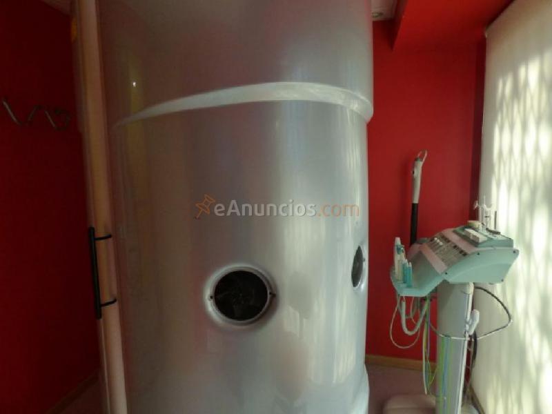 LOCAL CON NEGOCIO DE ESTÉTICA EN VENTA EN LA FONT DELS CAPELLANS DE MANRESA