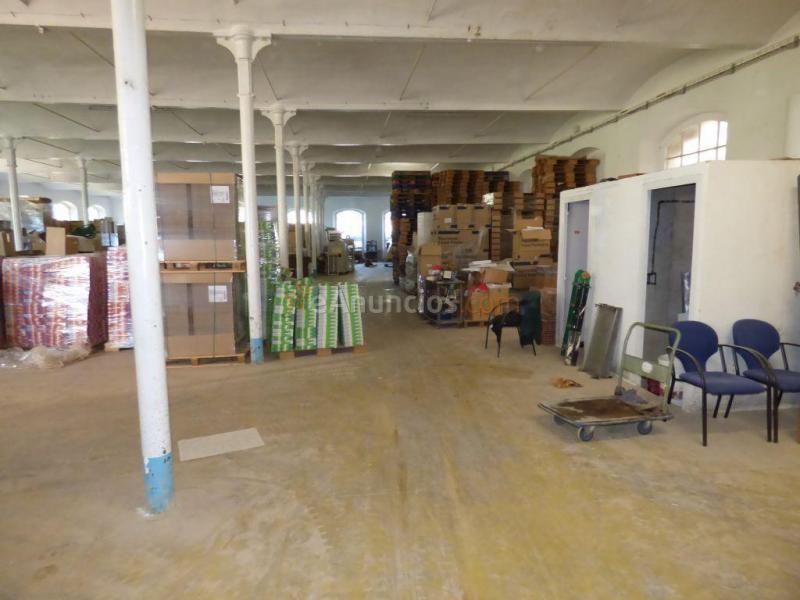 NAVE INDUSTRIAL EN ALQUILER DE 3750M2 EN PALA DE TORRUELLA
