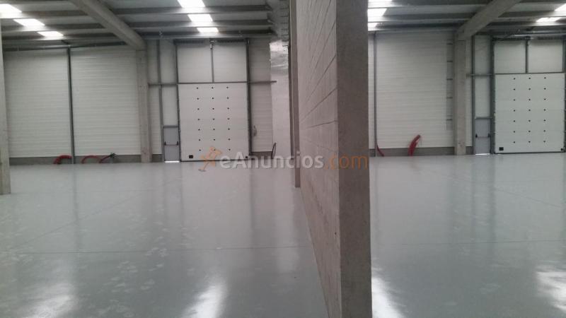 Nave industrial de Obra Nueva en Venta en Llers Girona
