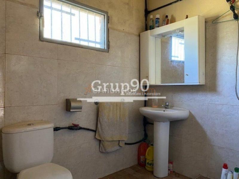 Fantástica finca con casa y piscina en la Galera