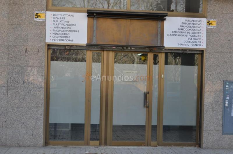 Local comercial en Venta en Cornella De Llobregat Barcelona ALMEDA