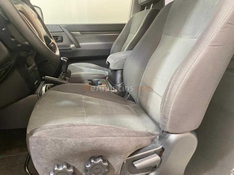 Mitsubishi Montero 3.2 DiD 160cv intense 