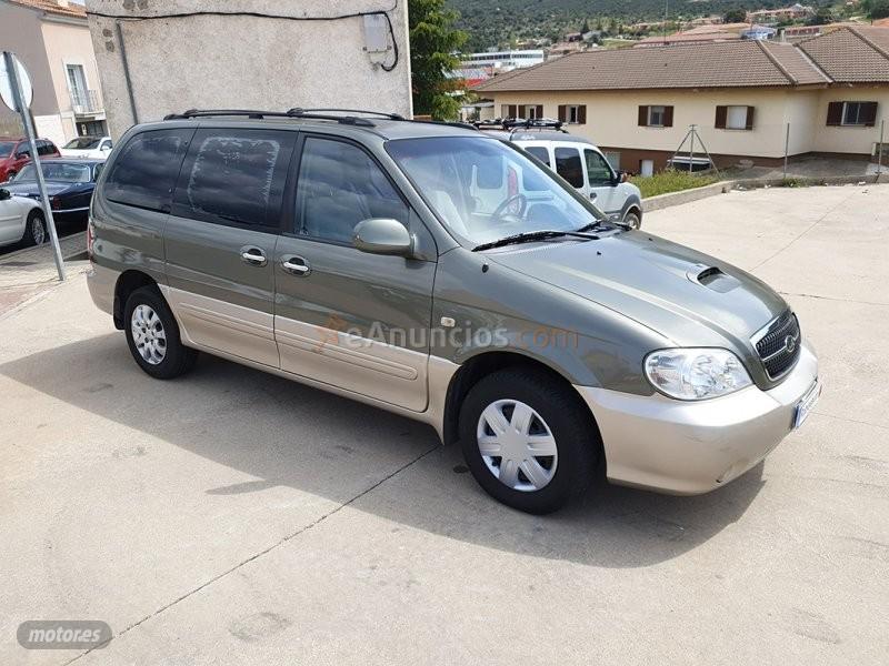 Kia Carnival 2.9 CDRi EX de 2014 con 178.590 Km por 3.900 EUR. en Madrid