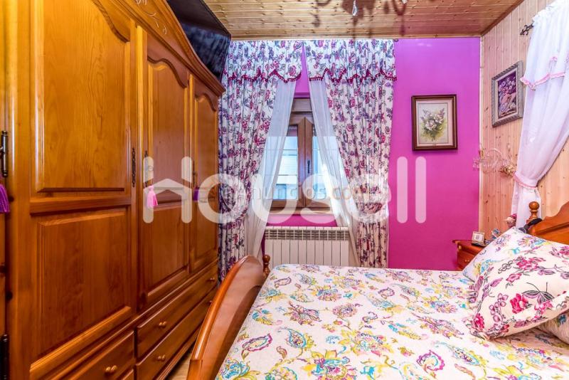 Chalet en venta de 280 m Calle Narcea, 24100 Villablino (León)