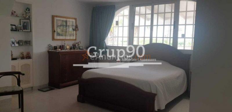 Fantástico chalet en Serramar