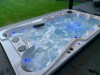 Jacuzzi I-Sense Grande 8-10 Person