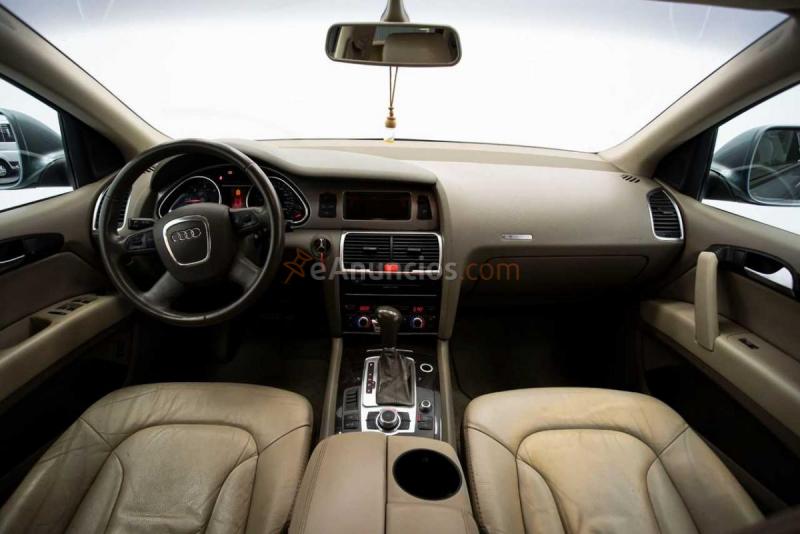 Audi Q7  3.0TDI 210CV AUT 7 PLAZAS 