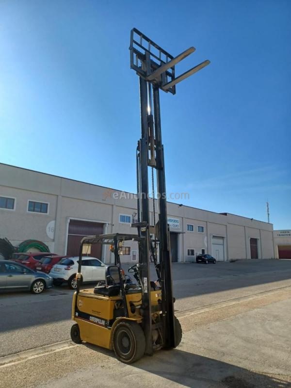 -Carretilla Caterpillar EP30K