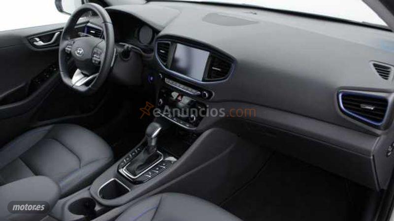 Hyundai Ioniq 5P GDI 1.6 141CV DT STYLE MY19 de 2019 con 2.569 Km por 28.200 EUR. en Barcelona