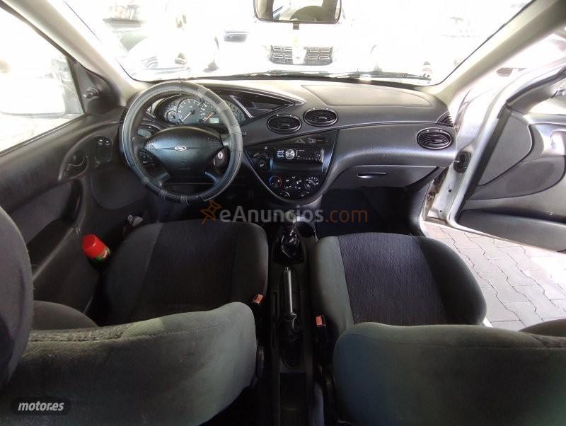 Ford Focus 1.8 TDI ambiente de 1999 con 300.689 Km por 1.000 EUR. en Granada