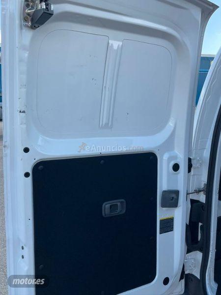 Nissan NV200 1.5dCi 66kW 90CV BASIC de 2017 con 103.000 Km por 14.000 EUR. en Granada