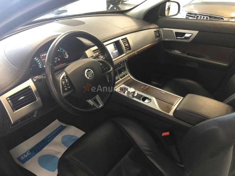 Jaguar XF 2.0T LUXURY 240cv 