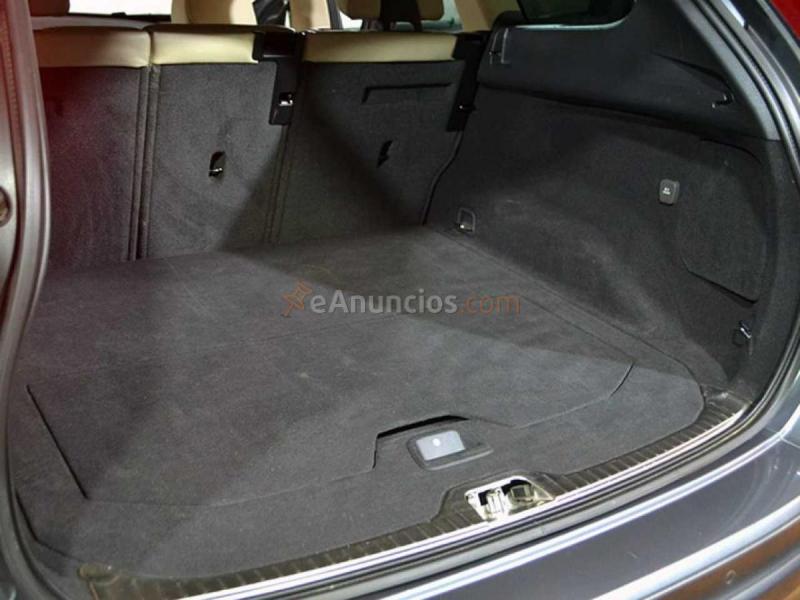 Volvo XC-60 2.0 D3 Momentum Auto