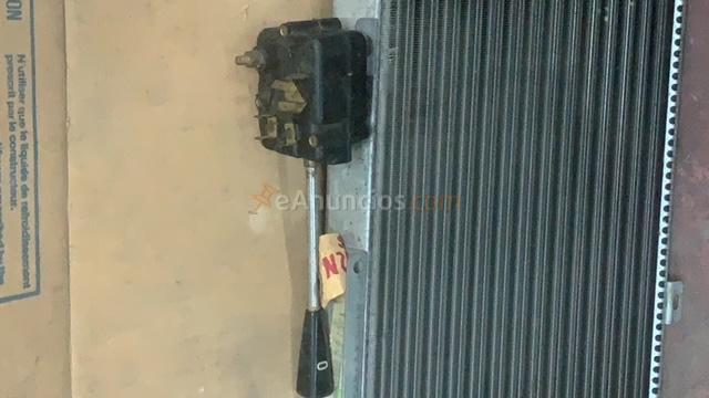 Piezas variadas y nuevas para coches clasicos